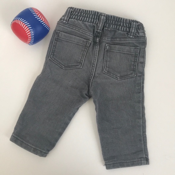 Old Navy Baby Boy Gray Skinny Jeans - Picture 2 of 3